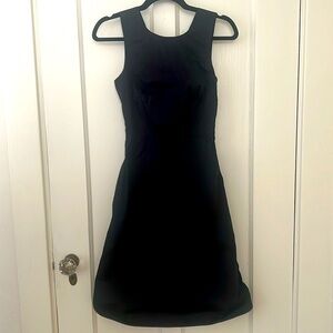 Everlane Clean Cotton Twist Back Pocketed Dress